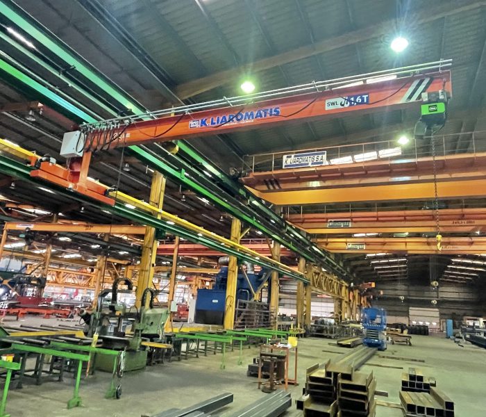 WALL TRAVELLING JIB CRANE