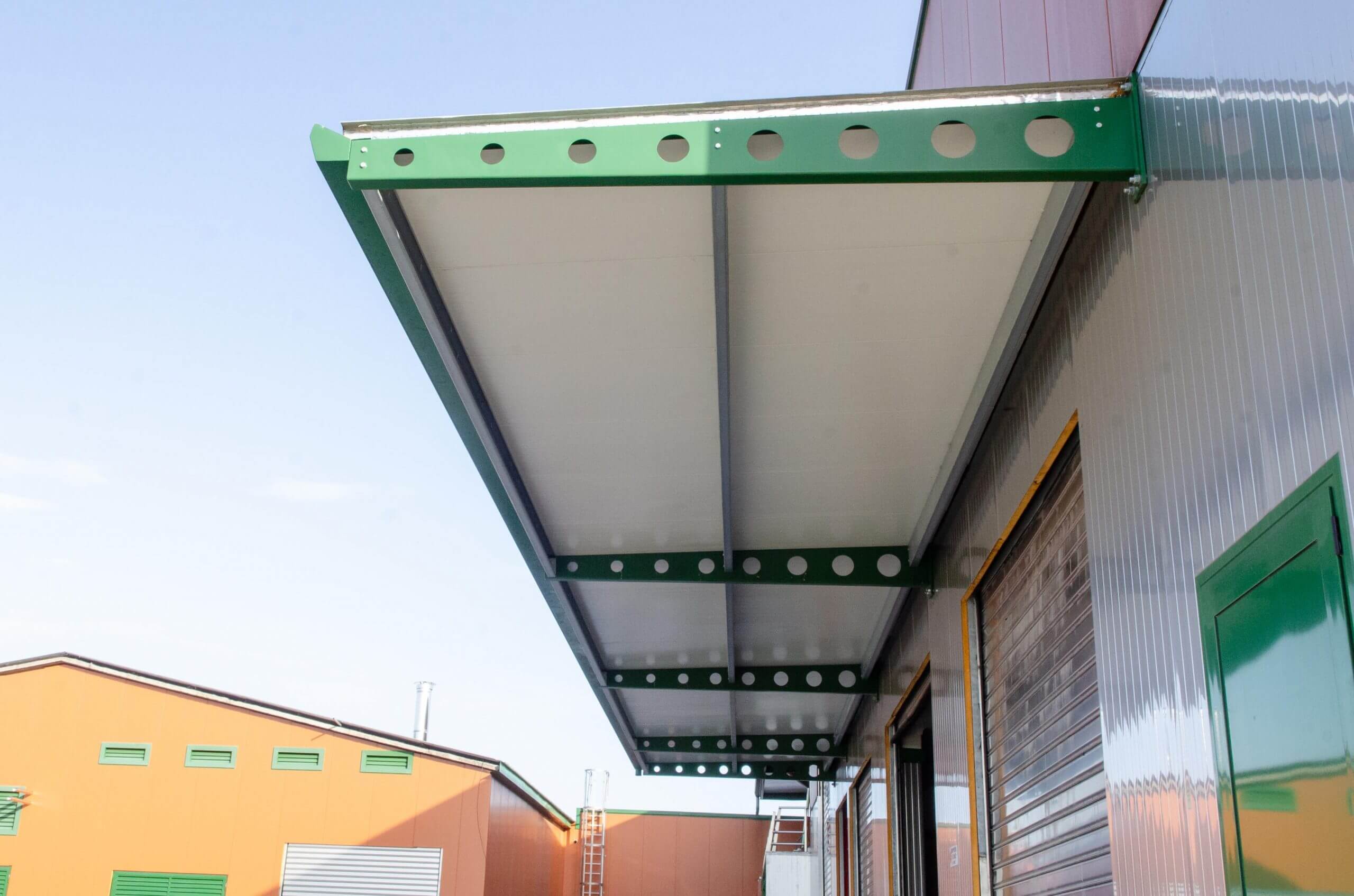 5.-Steel-Buildings_Trofico__1739-scaled