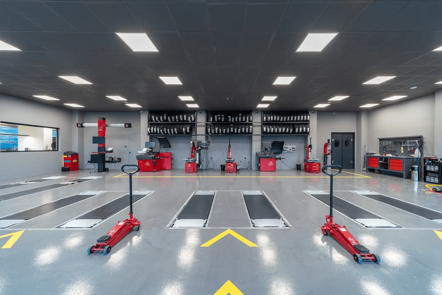 19. N7 - Steel Buildings_Lampropoulos_Tyres 3d_Store_07