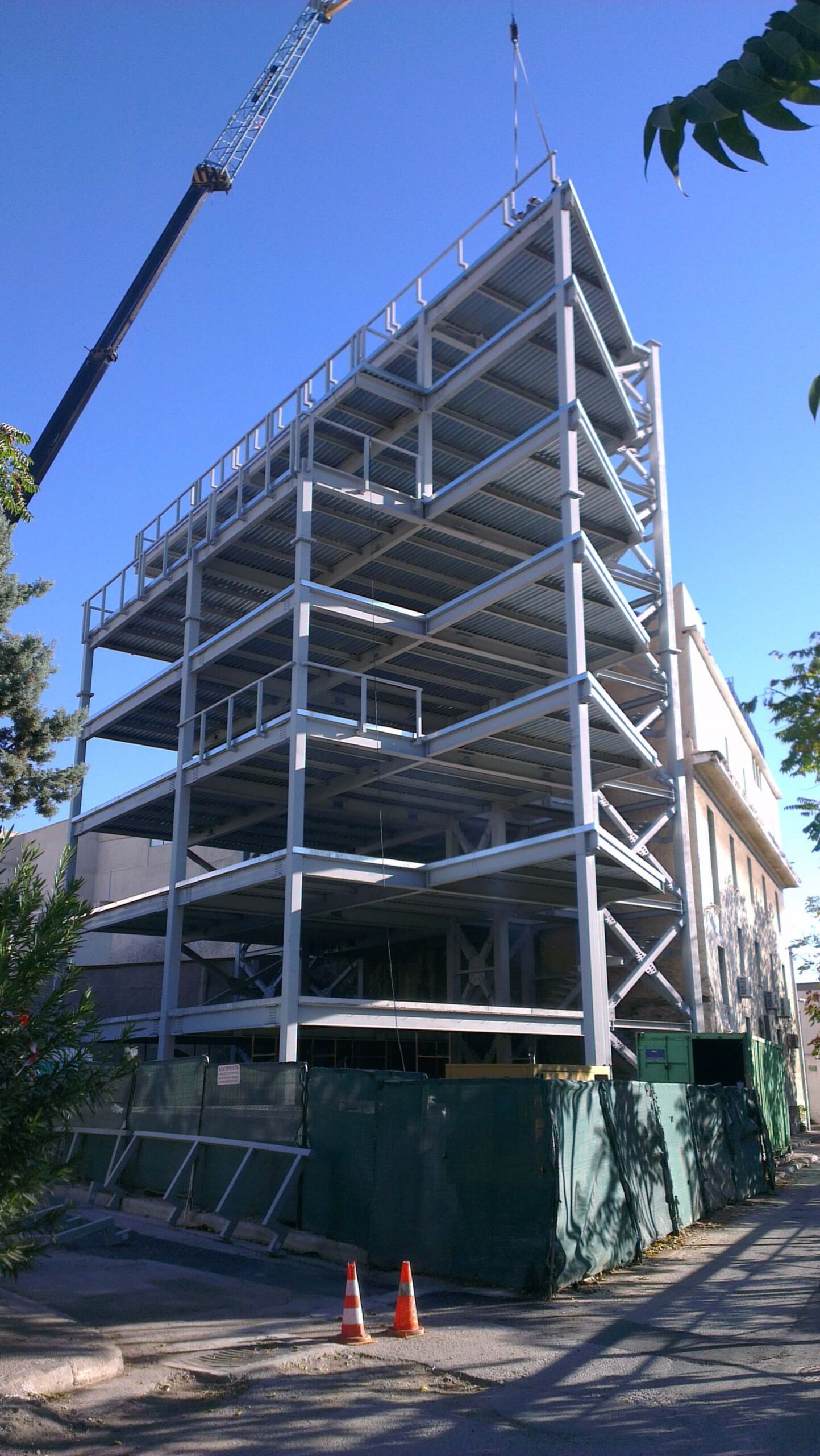23. N7 - Steel Buildings_Newropublic_Installation_2458