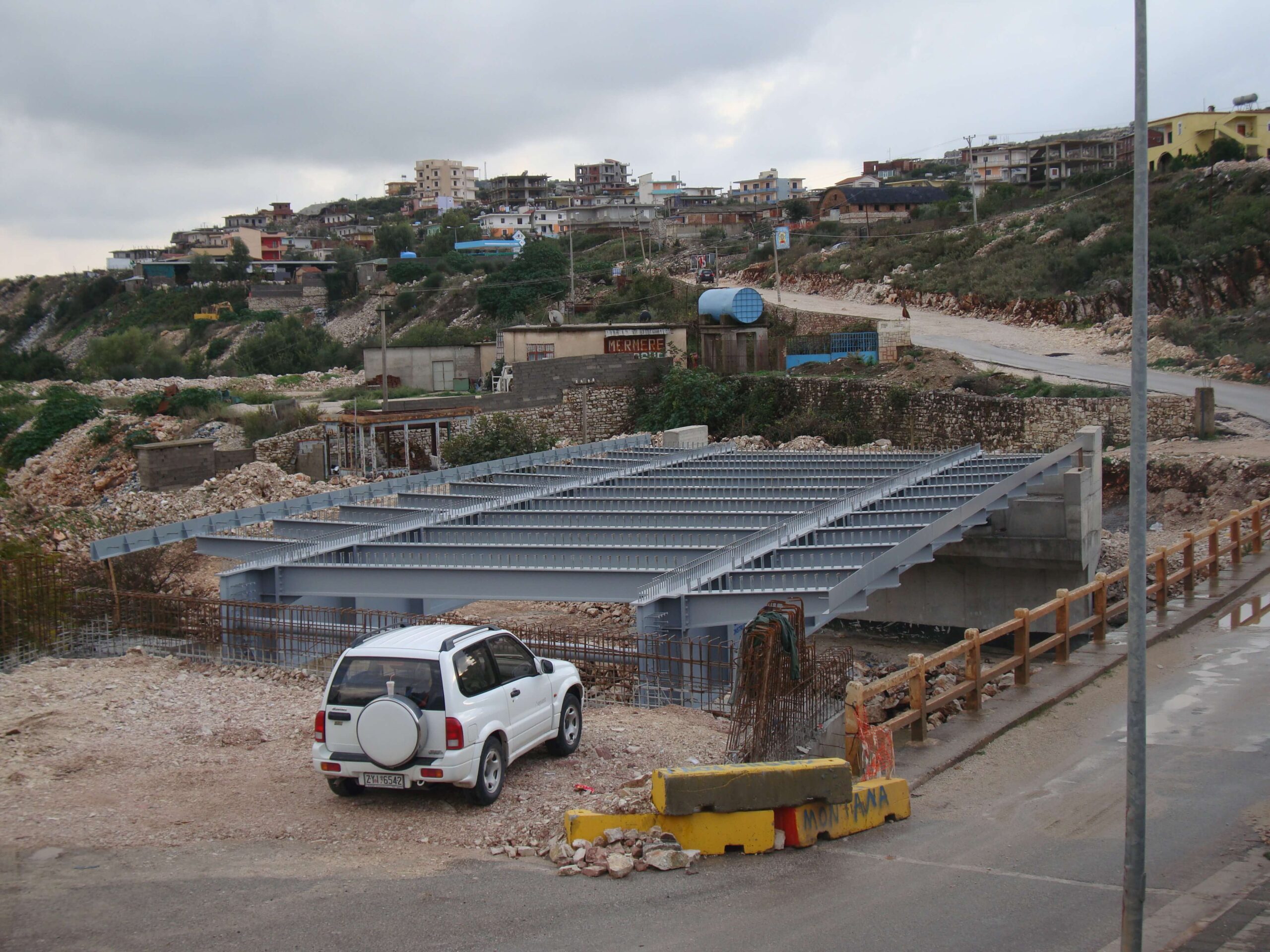 33. N2 -Steel Bridges_KK_1 Sarande_Installation_124